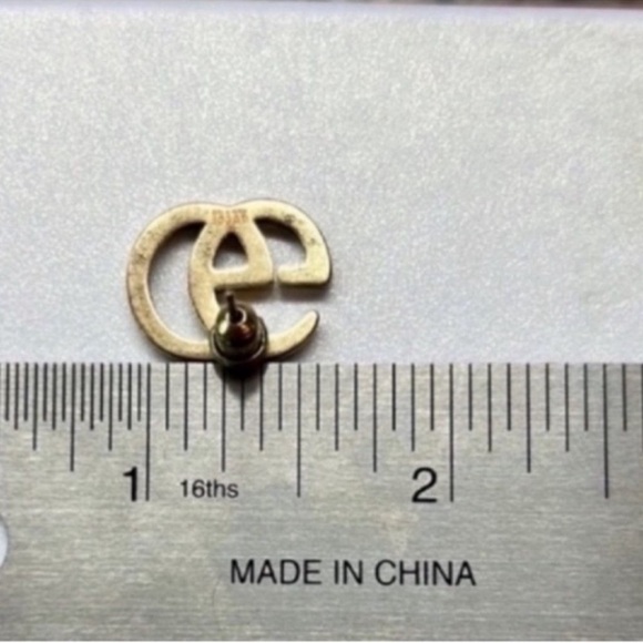 Gucci Gold-Tone GG Logo Earrings - Picture 11 of 12